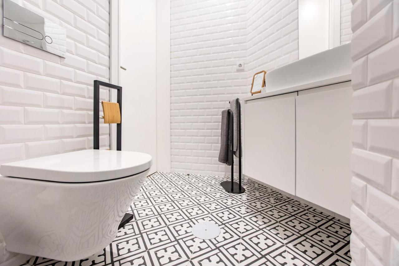 Downtown Wonder Flat W/ Ac By Lovelystay Porto Exterior photo