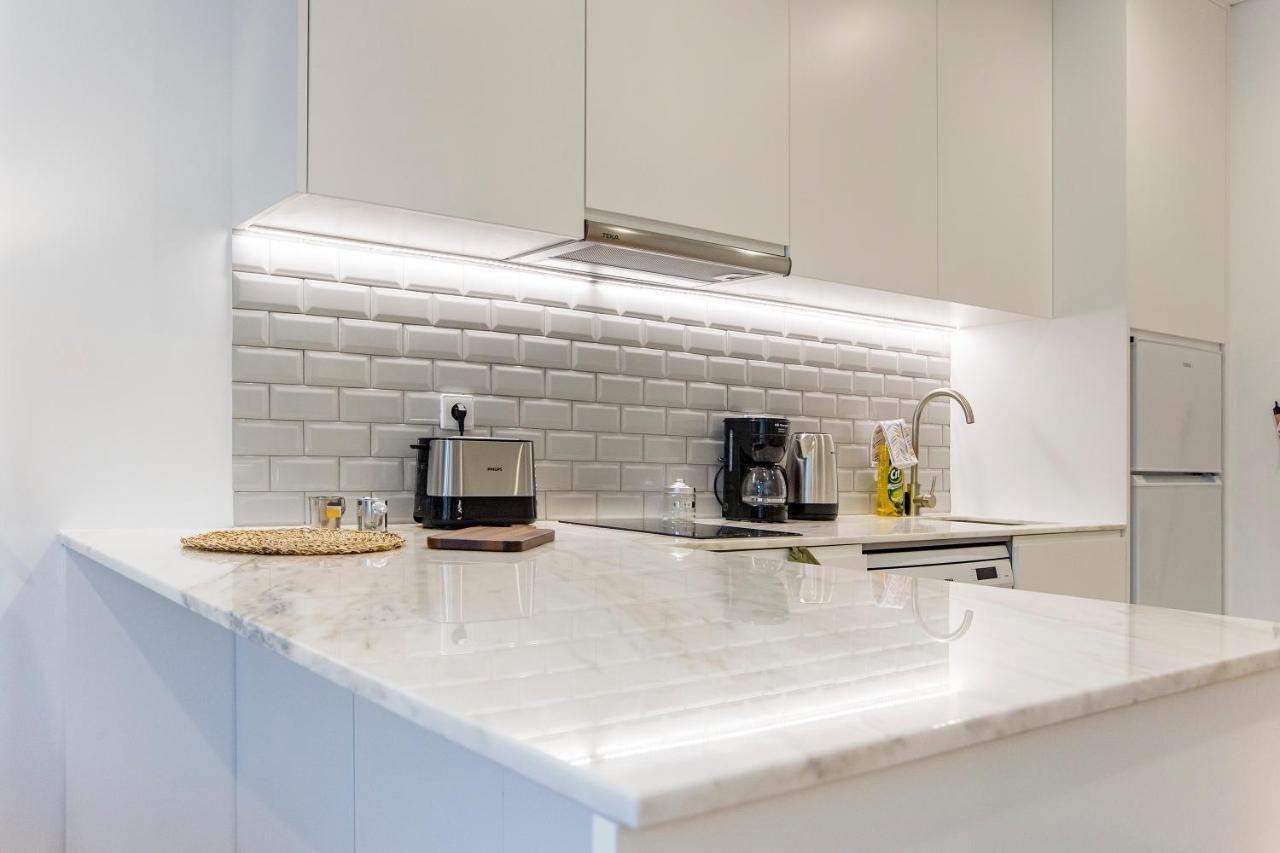 Downtown Wonder Flat W/ Ac By Lovelystay Porto Exterior photo
